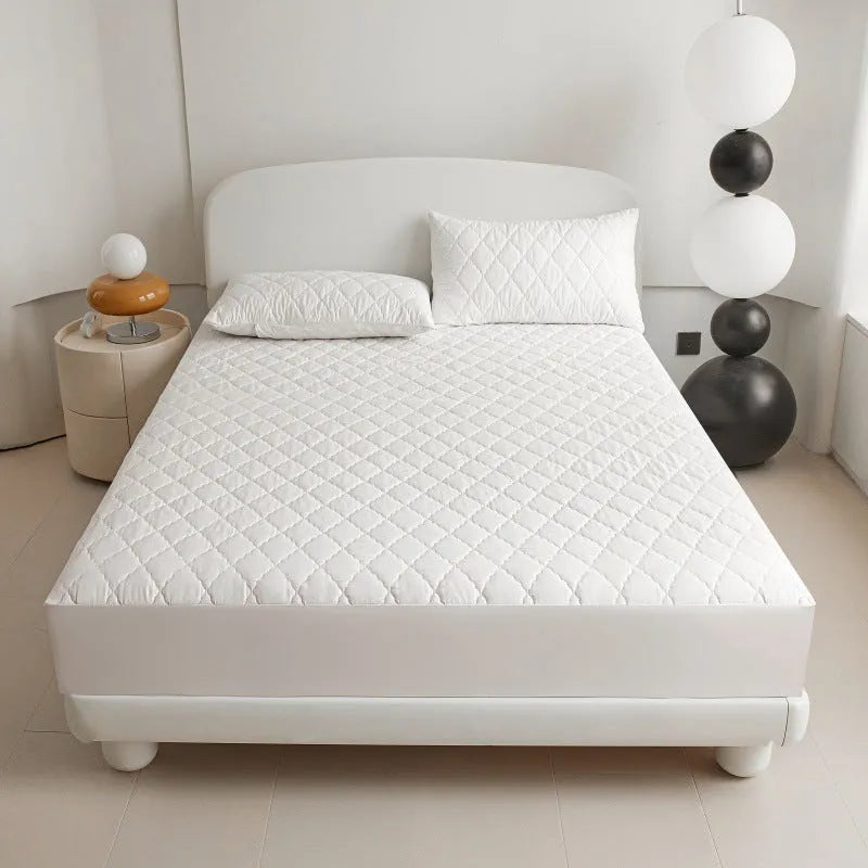 Diamond lattice quilted waterproof mattress protector fitted sheet in bamboo fibre.