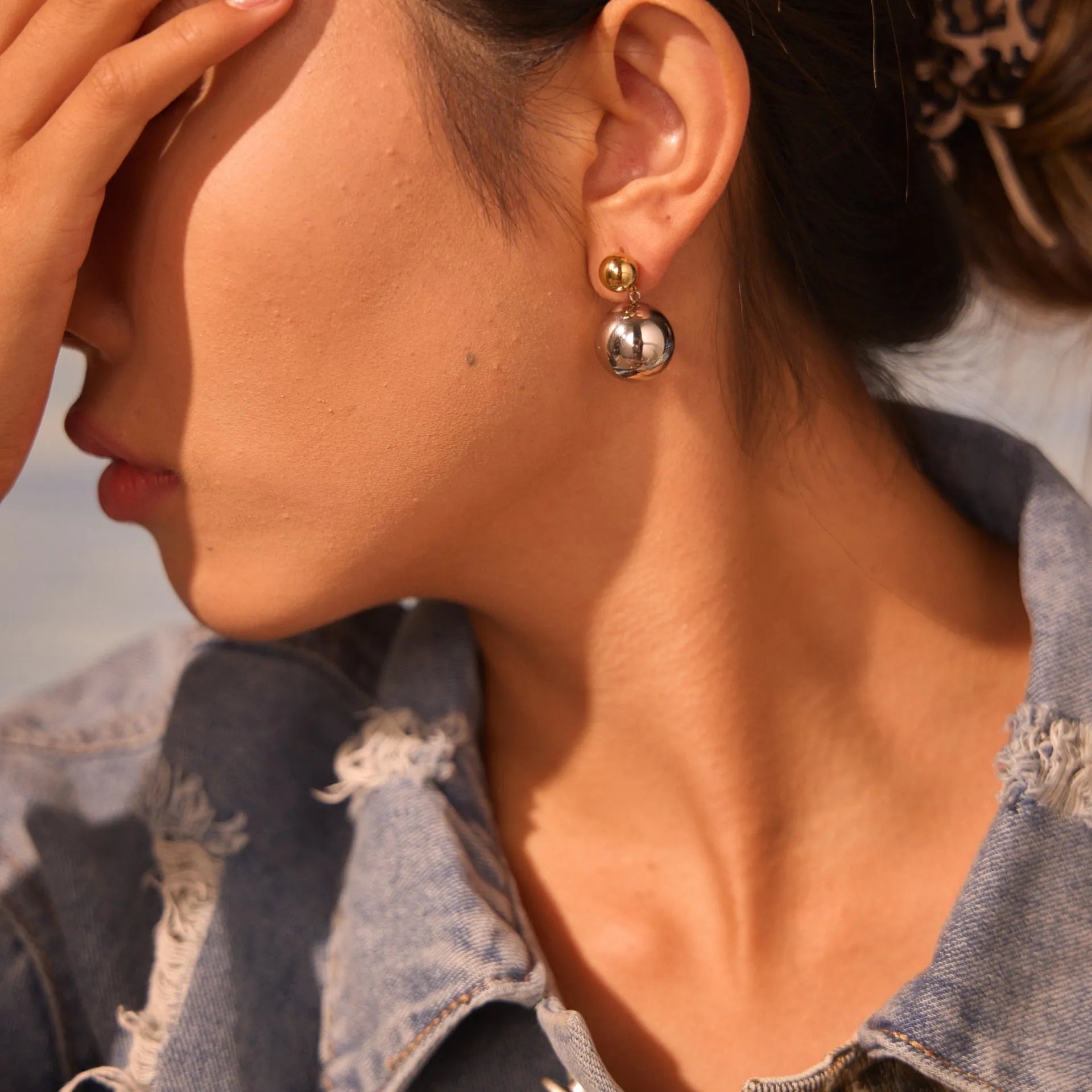 Gold-plated round bead colour-block ear studs with geometric design on stainless steel