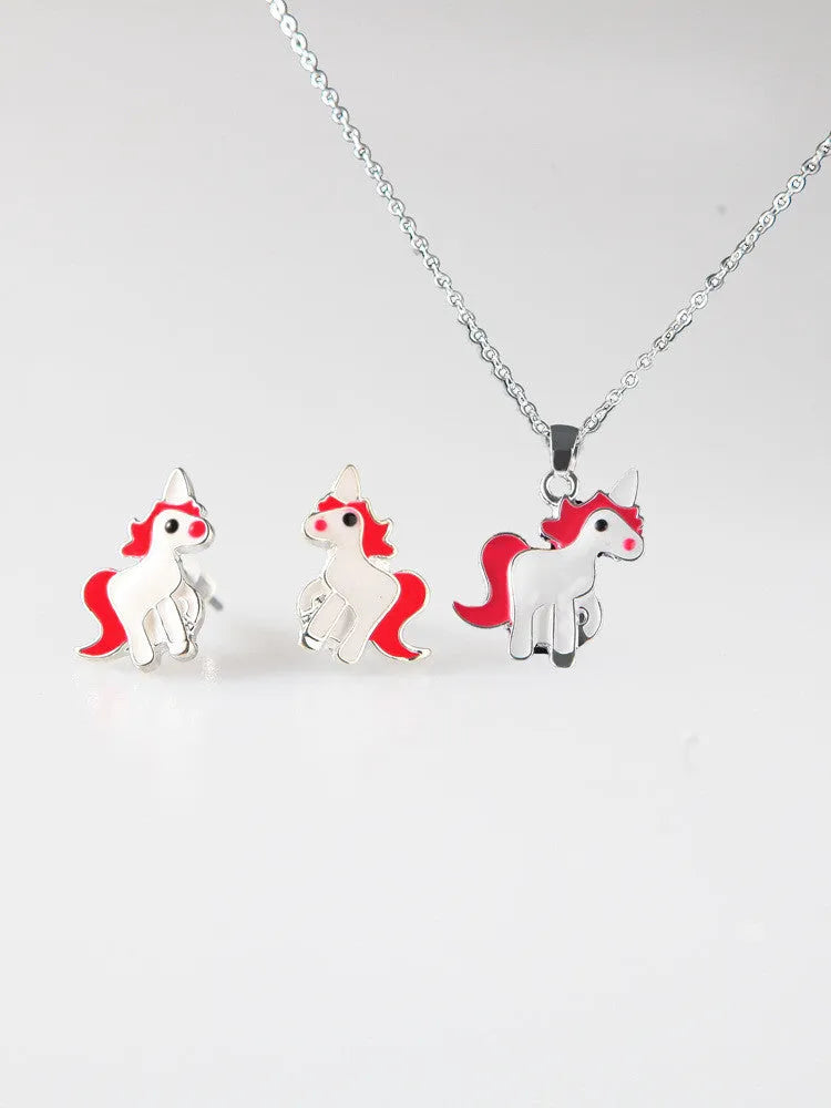 Alloy pony pendant necklace with oil painting horse motif in gold finish on chain