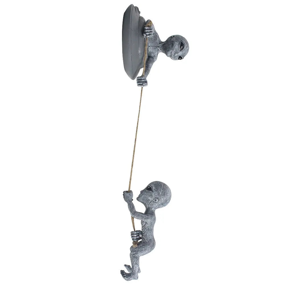 Grey carved resin alien tree sculpture for outdoor garden decoration