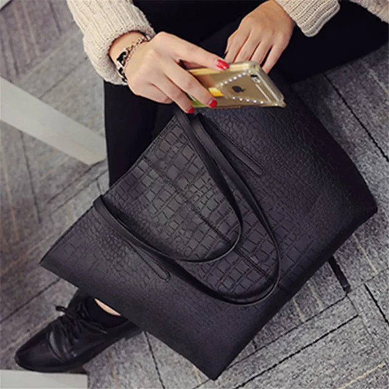 European style simple fashion shoulder bag handbag in black or grey colour for spring and summer