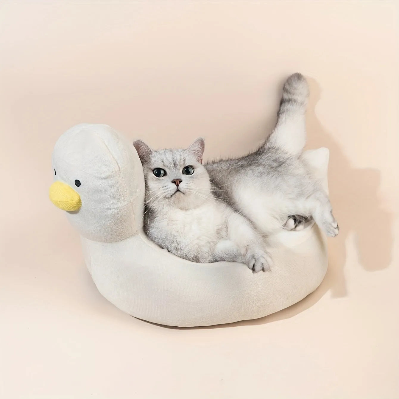 Duck-shaped fluffy pet bed sofa in blue or white colour for small dogs and cats
