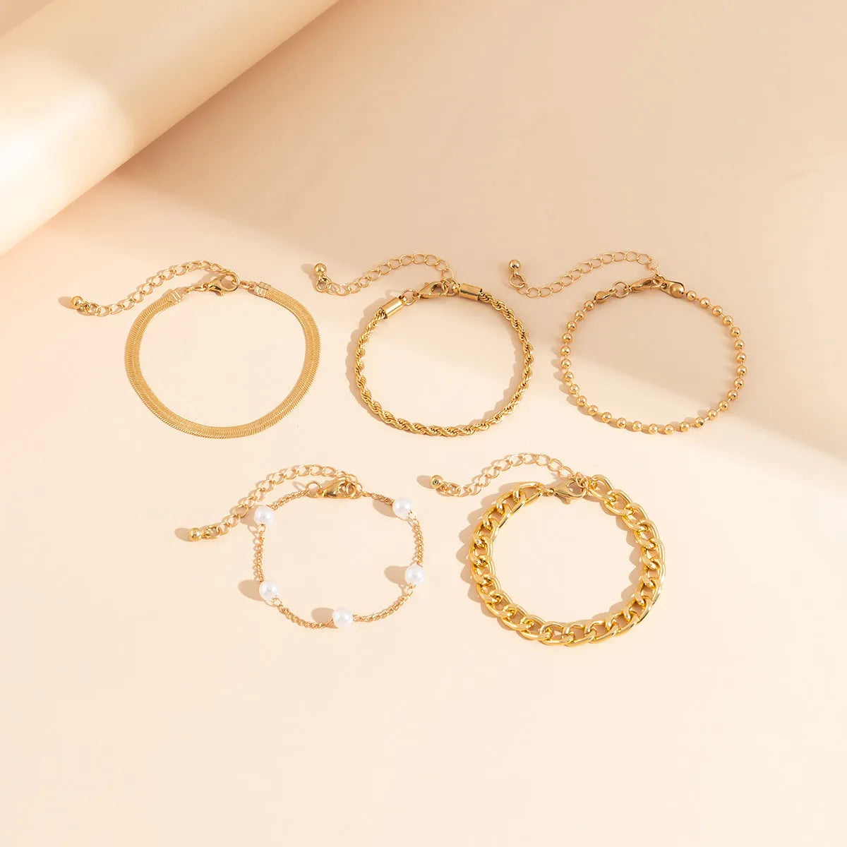 Retro pearl chain beaded bracelet set with heart shape beads in gold and white K electroplated finish
