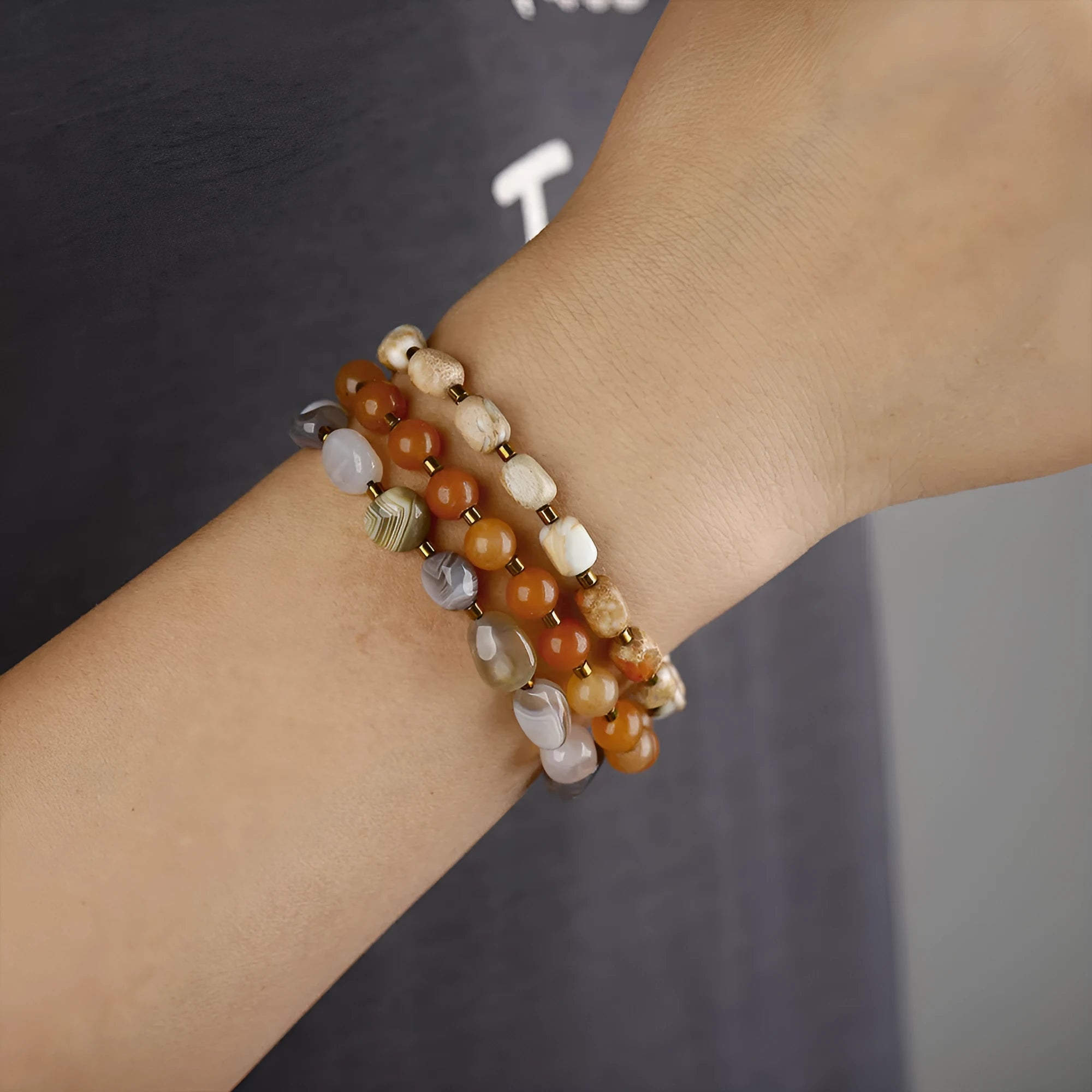 Hand-woven Persian Gulf agate multi-layer bracelet with geometric texture patterns