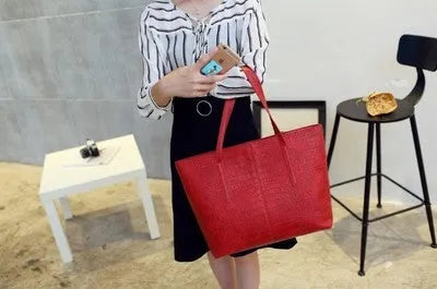 European style simple fashion shoulder bag handbag in black or grey colour for spring and summer