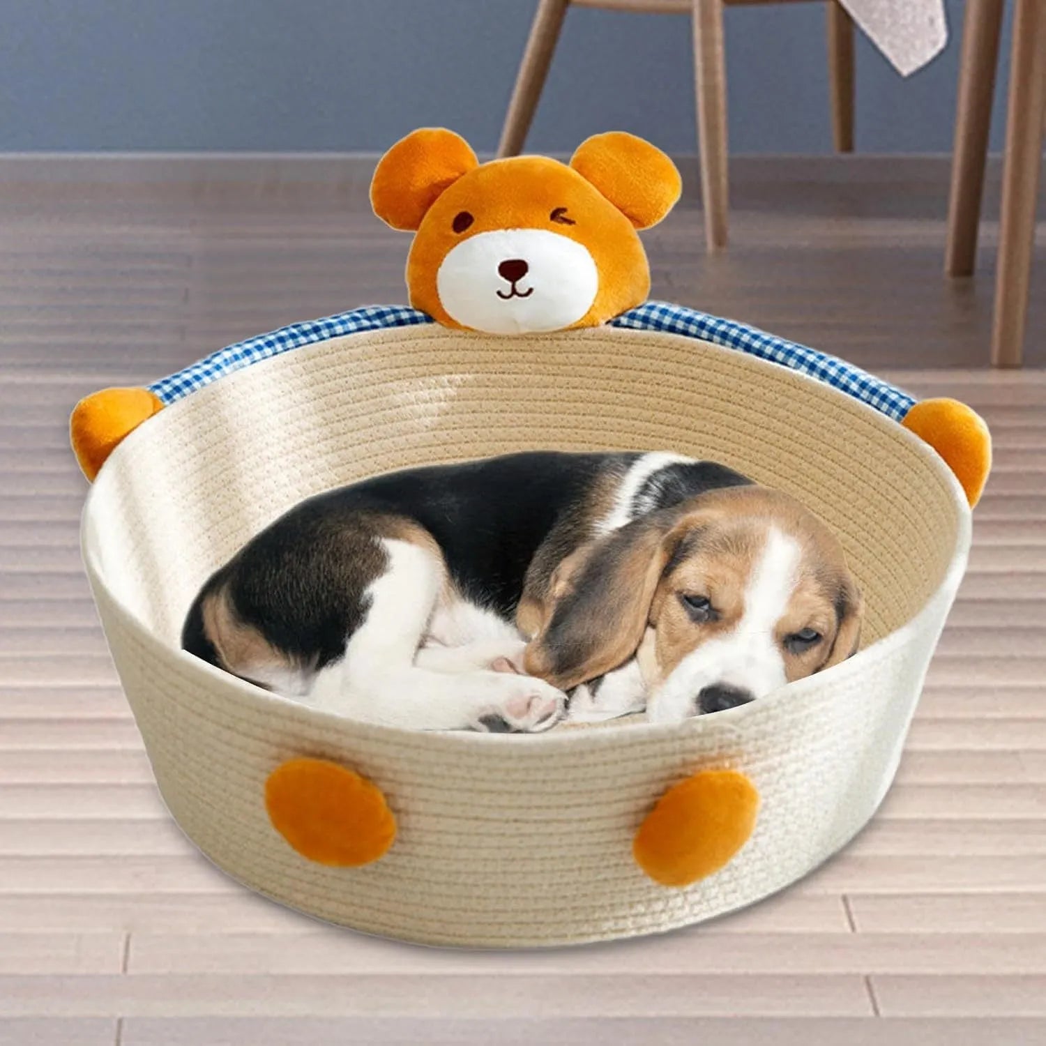 Woven cotton rope cat bed with integrated scratching surface in rabbit motif