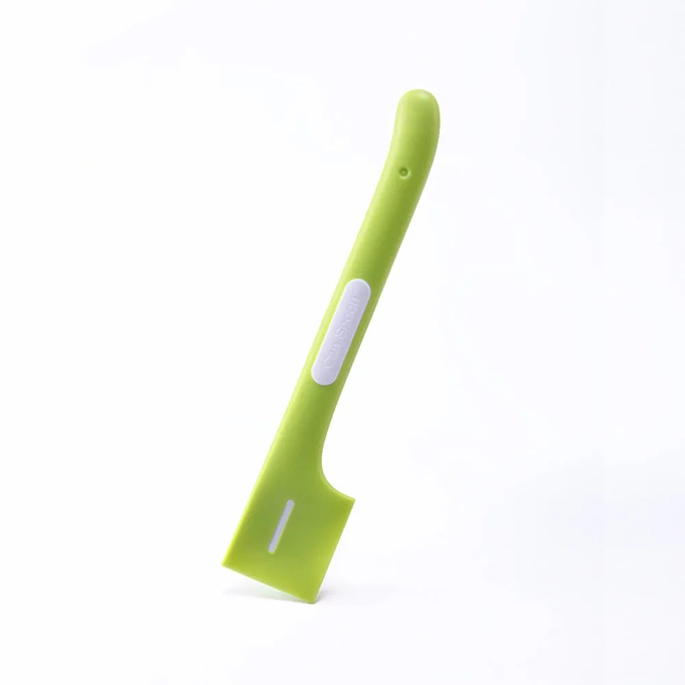 Green TPR pet feeding spoon with long handle and right-angle scoop for canned food
