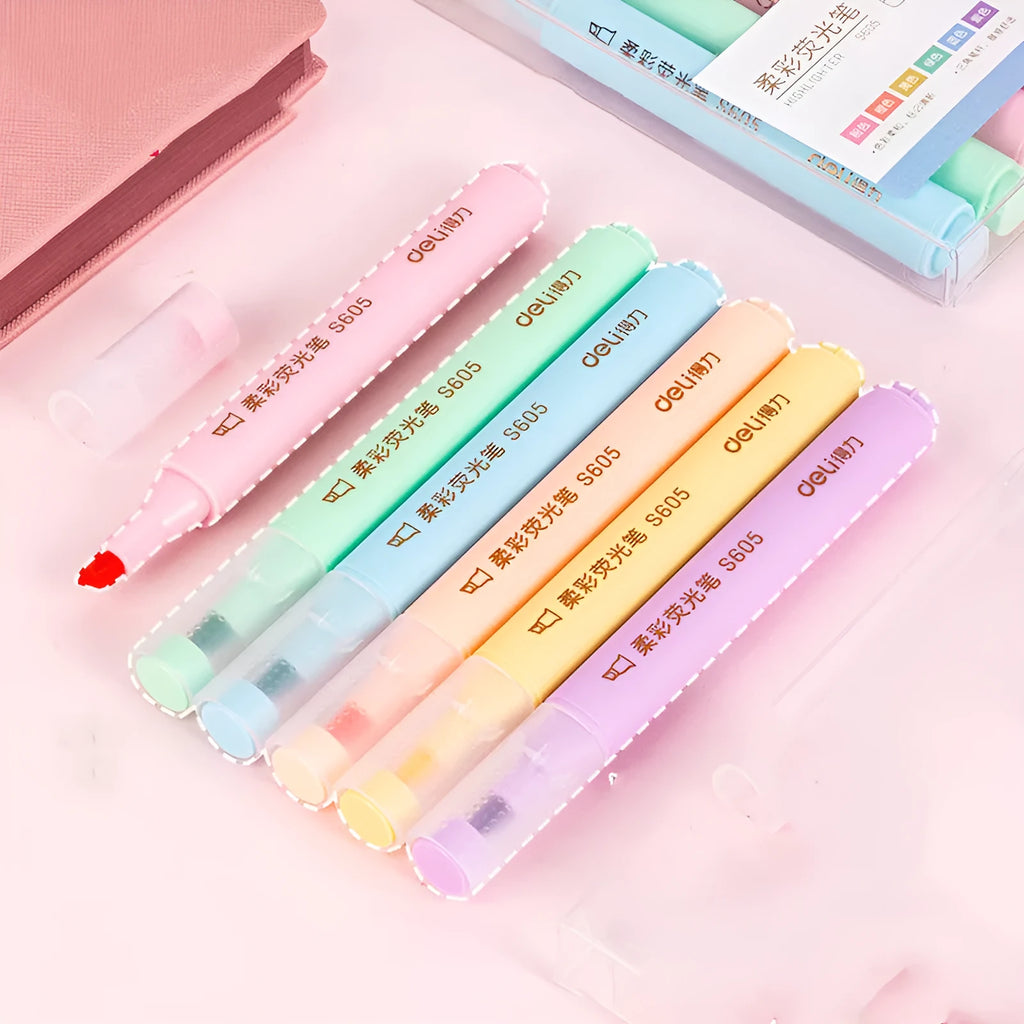 Deli S605 highlighter pen set showing six macaron coloured pens with oblique fibre nibs