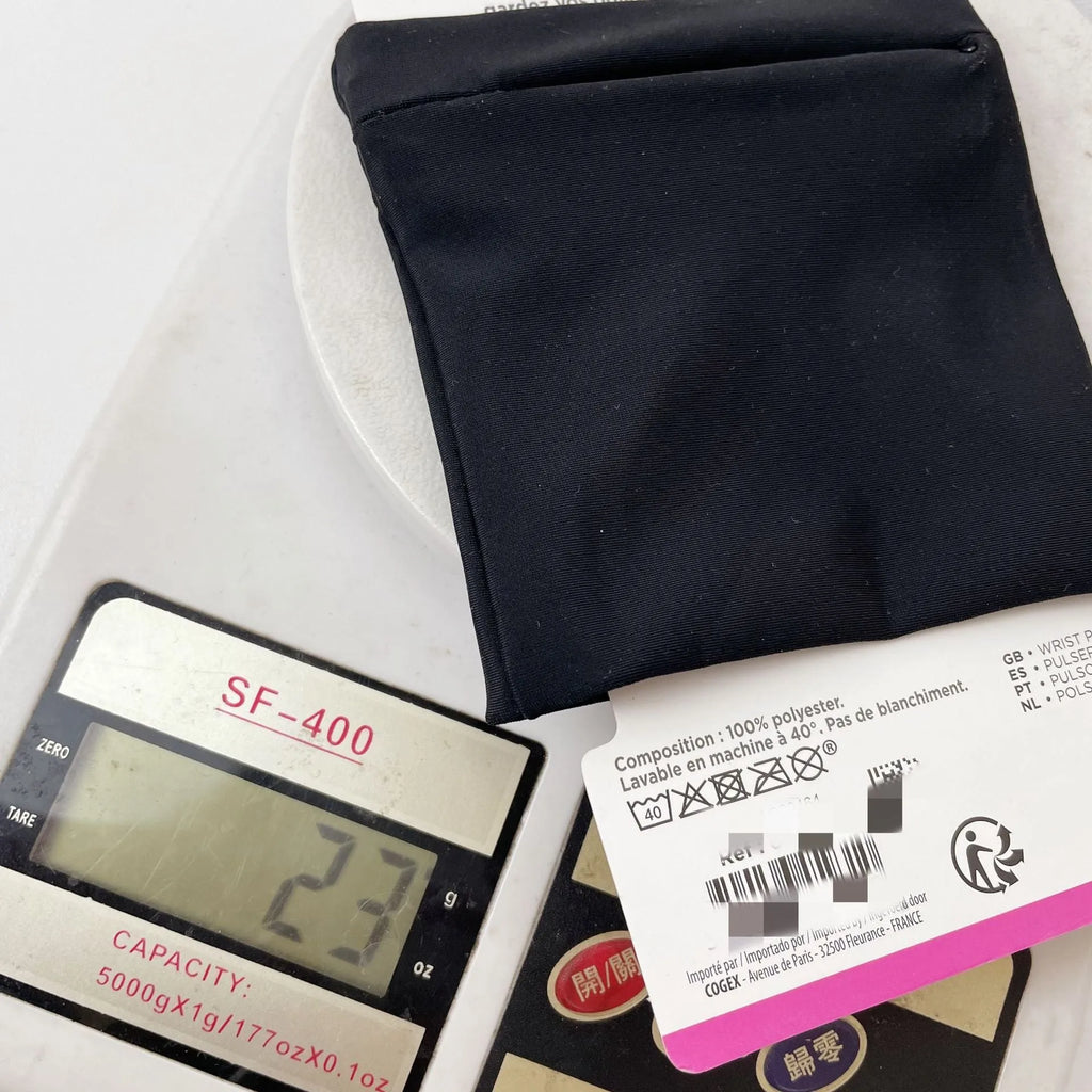 Wrist bag armband sleeve for mobile phone, showing 10x10.5cm dimensions and zipped closure.