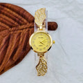 Stainless steel women's watch with round dial available in gold, white or black surface colours
