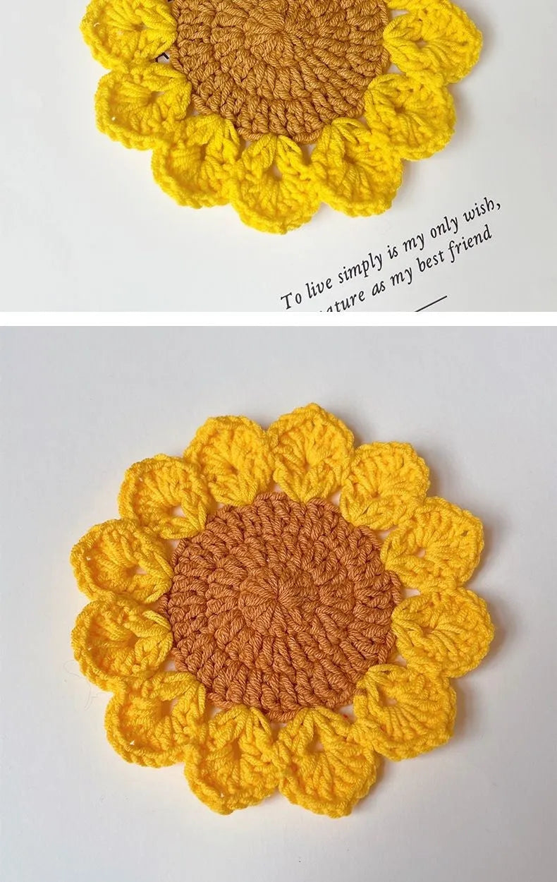 Hand-woven circular wool coaster with flower pattern, 10cm diameter