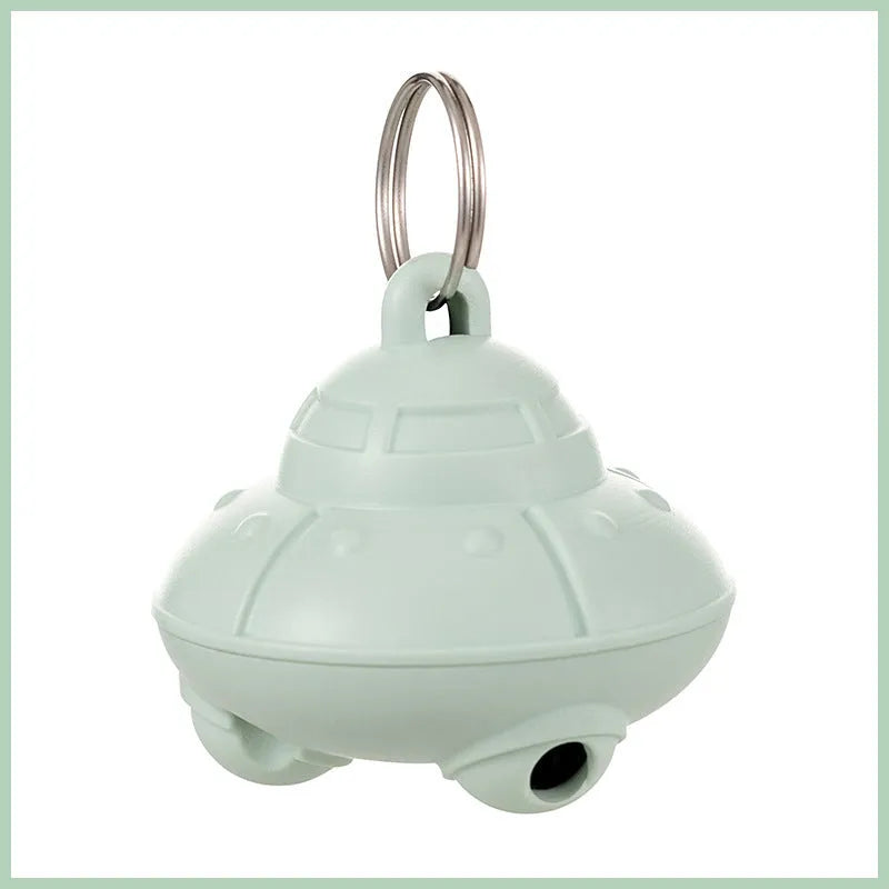 Green automatic cat collar laser toy showing 3×3×2.5cm dimensions with USB charging port