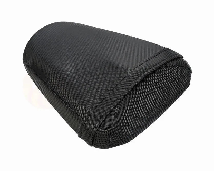 Waterproof PU leather seat cover set for Suzuki GSXR1000 motorcycle.