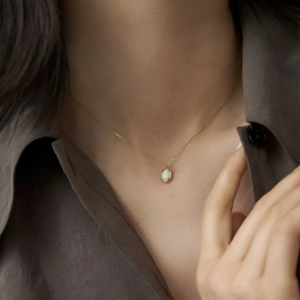 S925 silver plating jelly opal pendant necklace with geometric oval design on silver chain