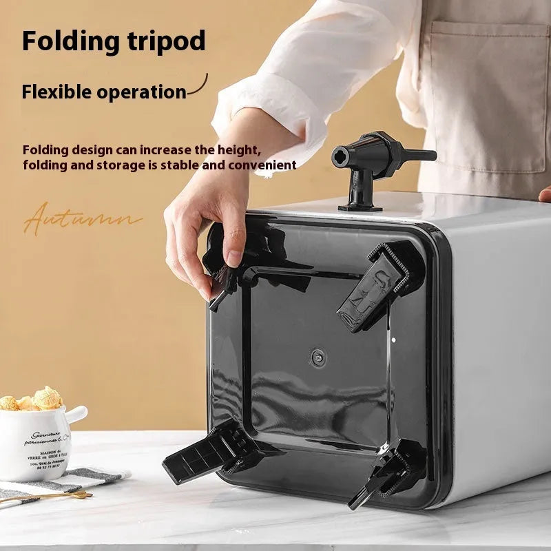 Stainless steel square lock cold insulation barrel with 8 litre capacity silver finish