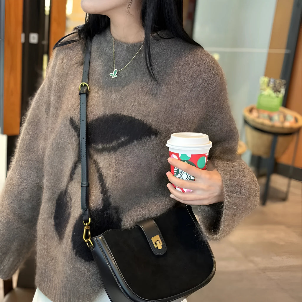 Women's genuine leather crossbody bag in black with sandwich pocket design