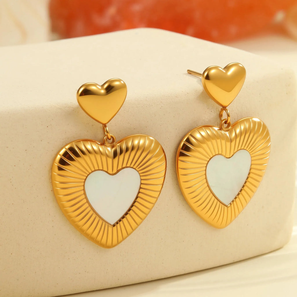 White heart-shaped fritillary earrings with 18K gold electroplated finish on stainless steel