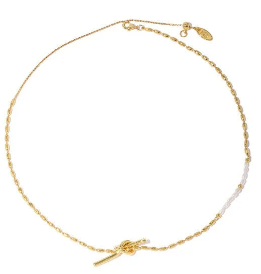 Gold copper natural real pearl necklace with geometric ring and line cold style pendant on woman