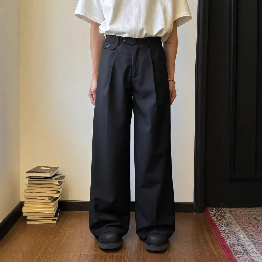 Men's straight-leg loose-fit trousers in brown and black solid colours