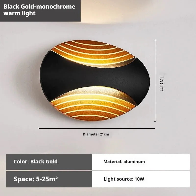 Modern minimalist wall lamp in aluminium with IP65 rating, showing colour temperature options.