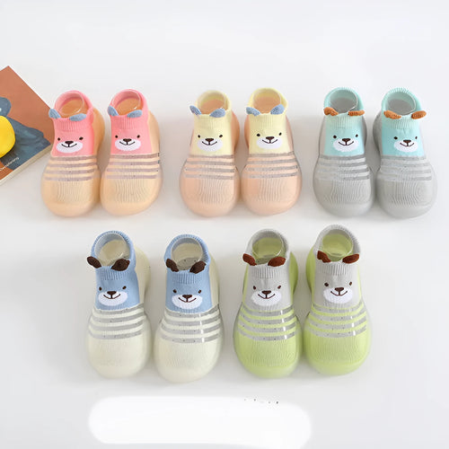 Baby toddler shoes in blue with cotton spandex upper and rubber sole, size 13.5cm