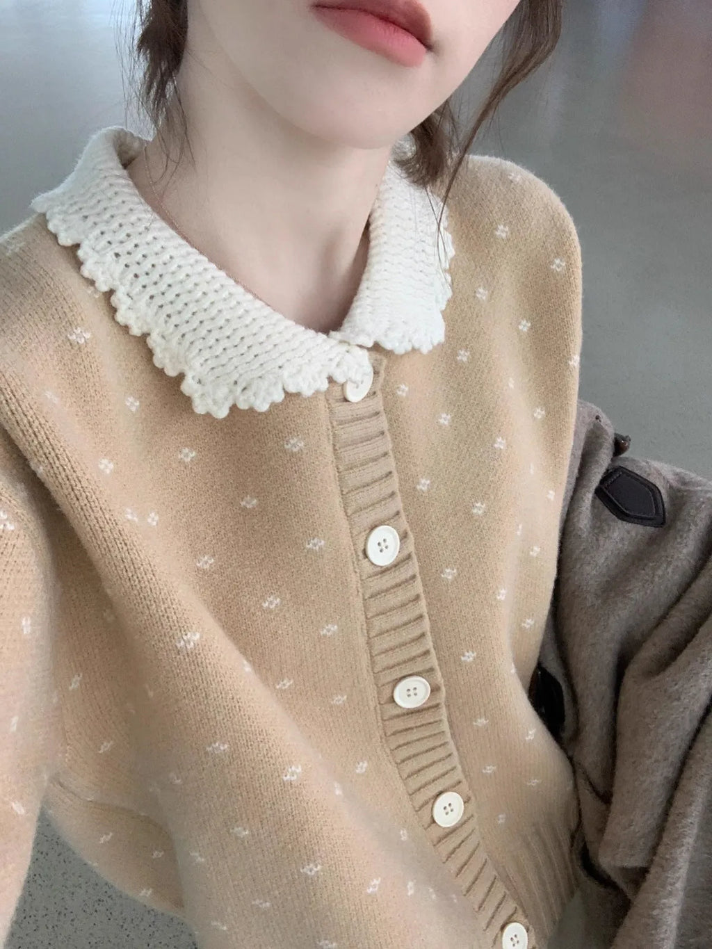 Floral pattern knitted cardigan with Peter Pan collar in Japanese Korean casual style