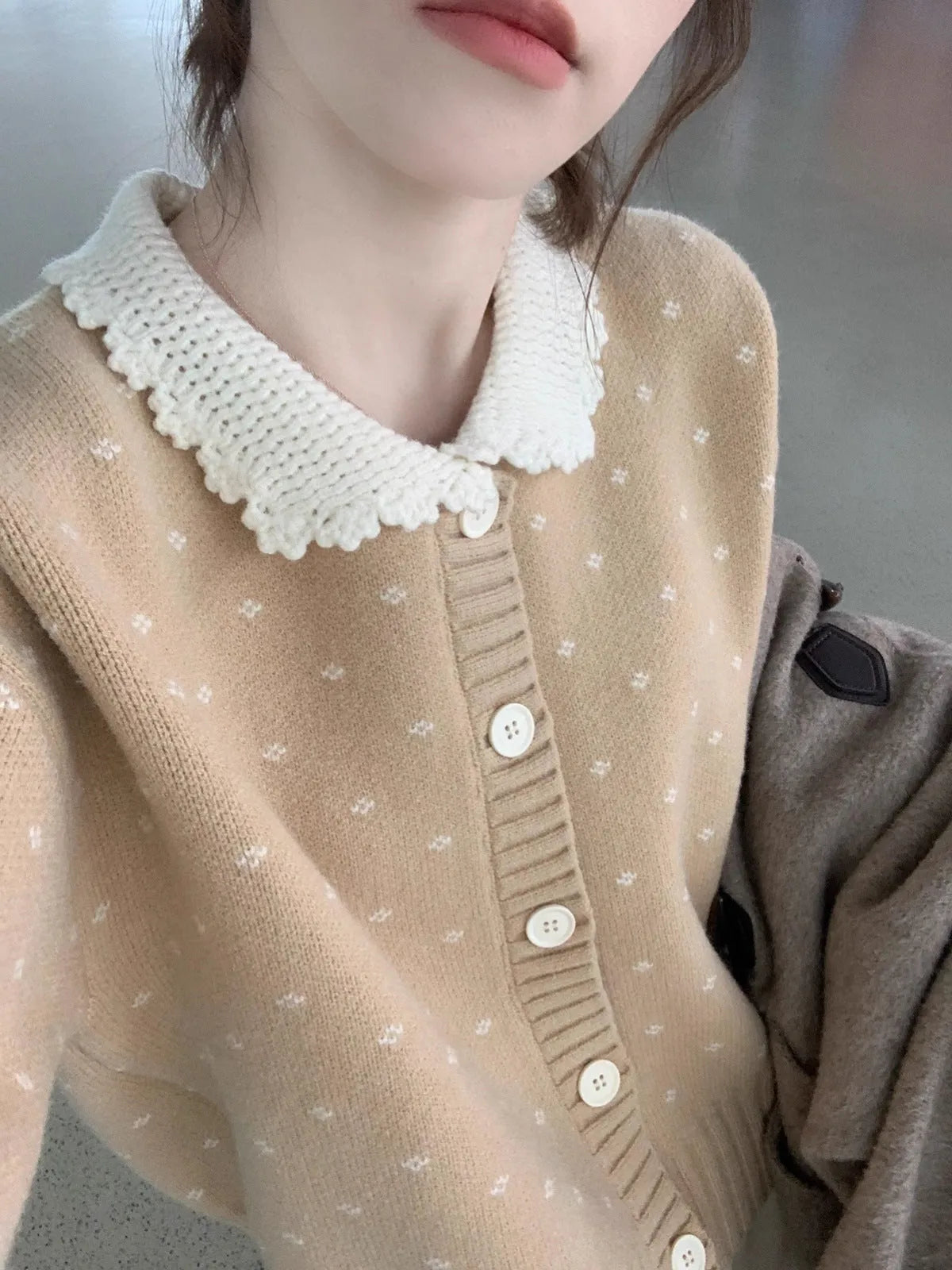 Floral pattern knitted cardigan with Peter Pan collar in Japanese Korean casual style