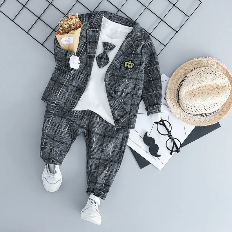 Children's three-piece cotton knit suit in coffee colour for boys aged 1-3 years