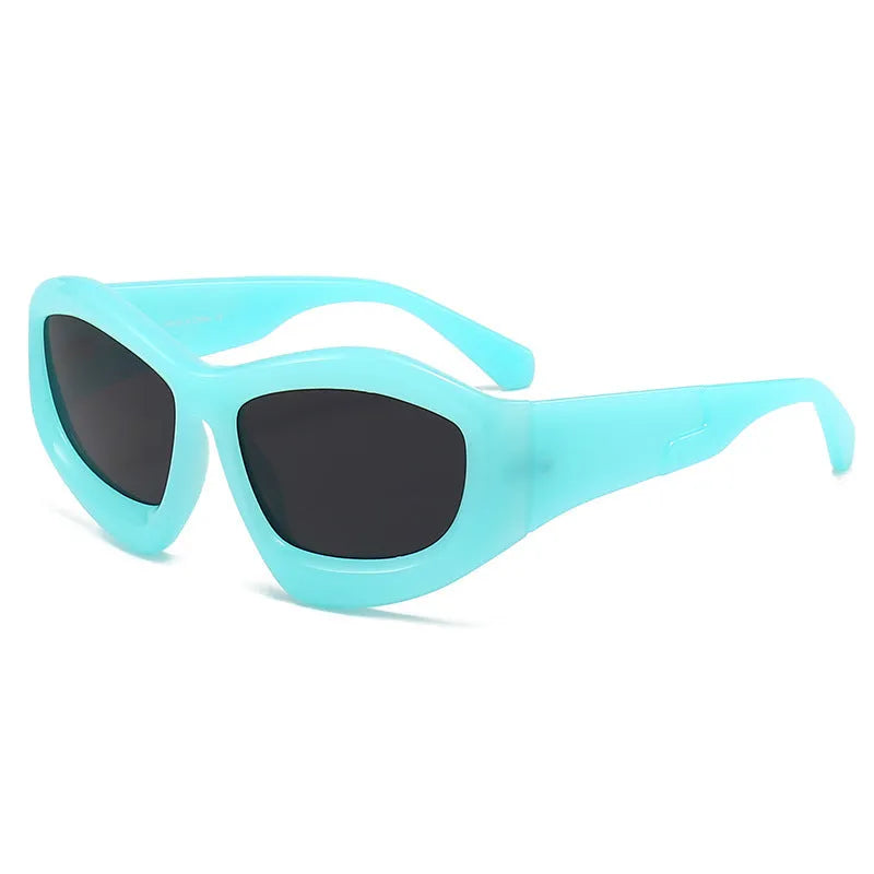 Concave bubble lens sunglasses for outdoor sports on a unisex model.