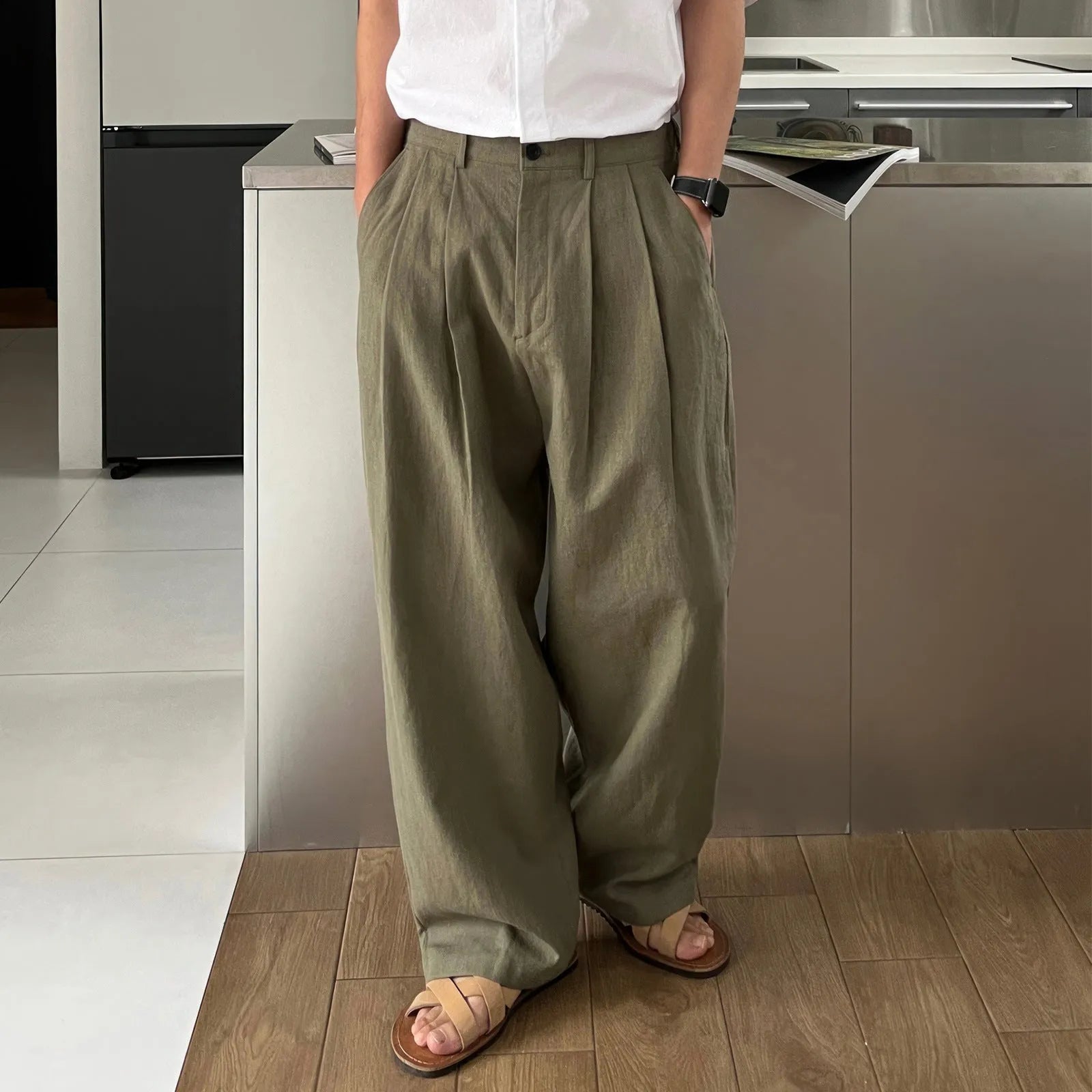 Army green polyester leisure trousers for men with drawstring waist and Japanese-inspired design