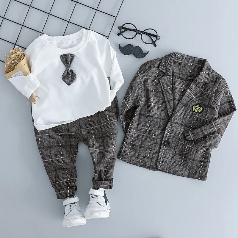 Children's three-piece cotton knit suit in coffee colour for boys aged 1-3 years