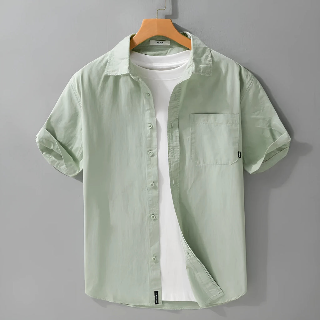 Mens casual cotton short sleeve shirt in loose cardigan style for summer wear