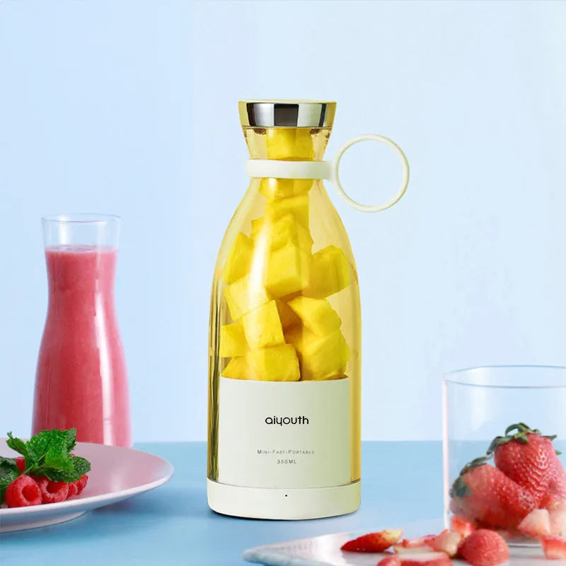 Pink and white handheld USB portable mini juicer with automatic cleaning function