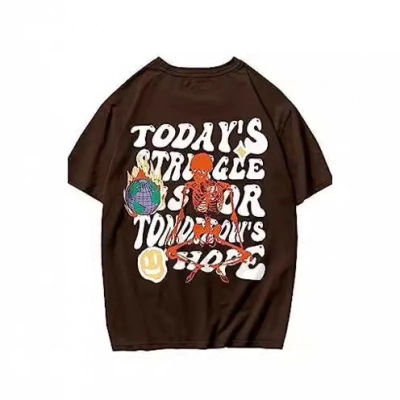 Men's grey short sleeve street T-shirt with abstract digital print, casual pullover style.
