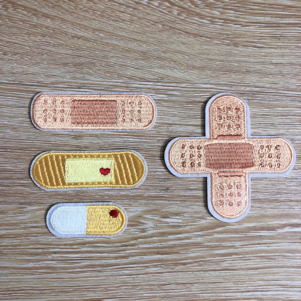 Computer embroidered cloth patch badges with decorative stitching for DIY clothing projects