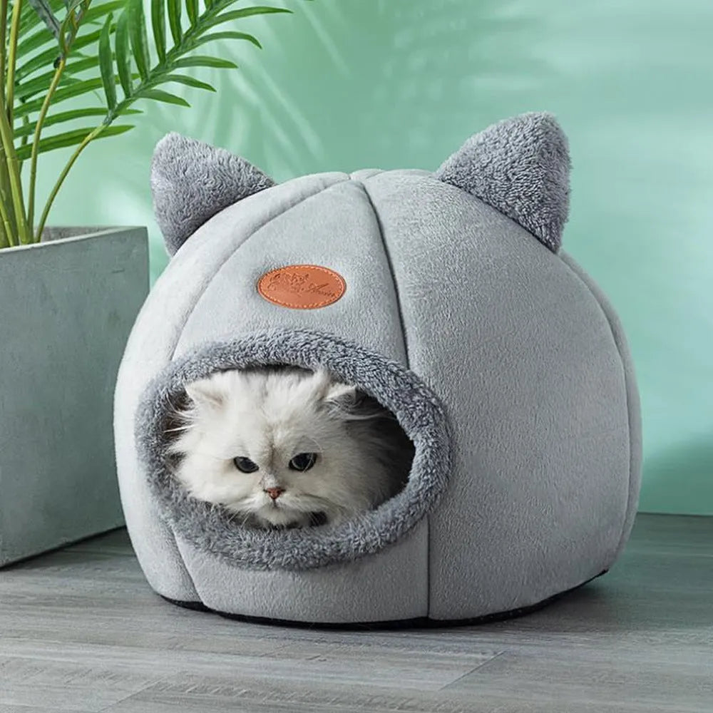 Fully enclosed cat winter house sofa bed in XL size with removable cushion