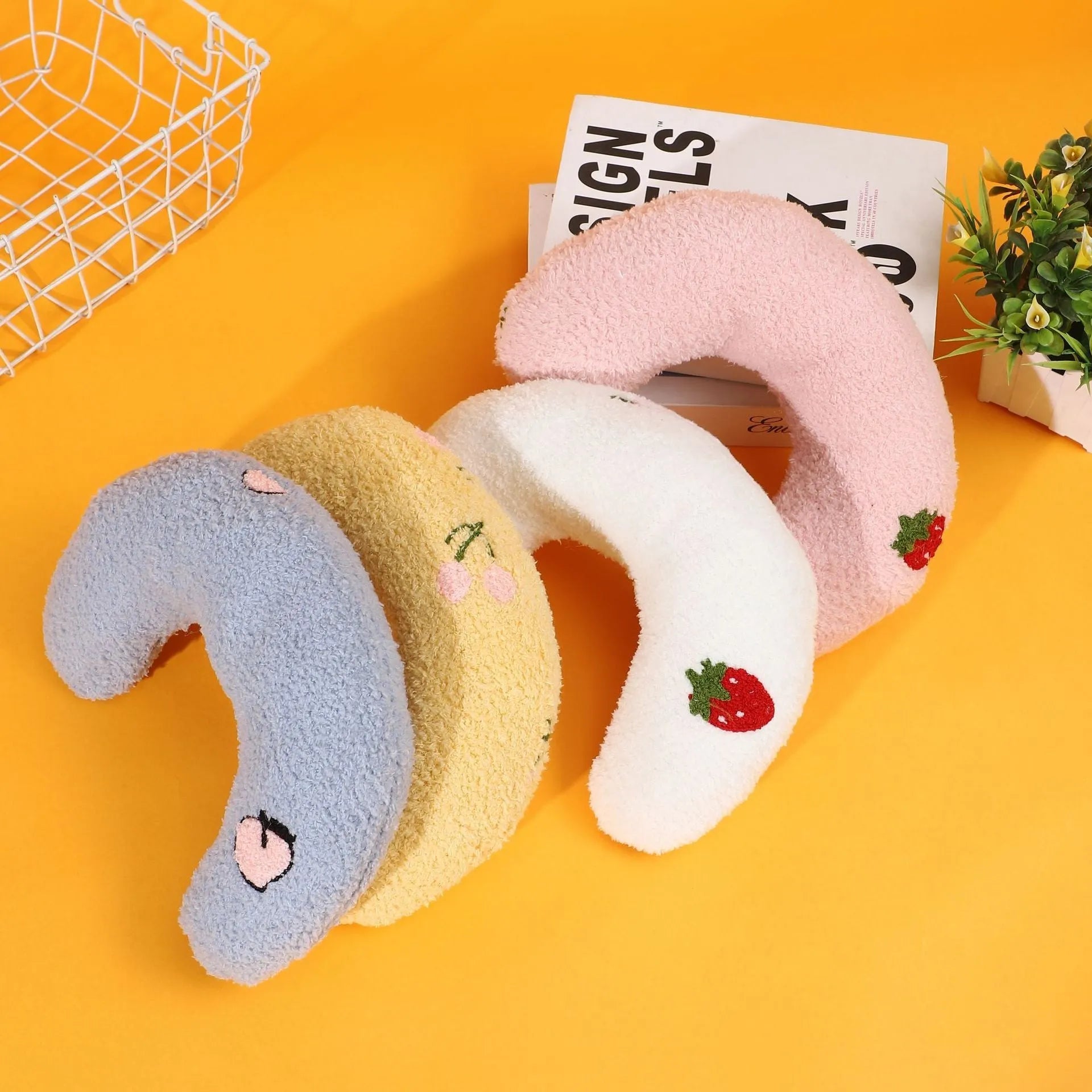 Cartoon U-shaped half moon pet pillow for dogs and cats in yellow colour option