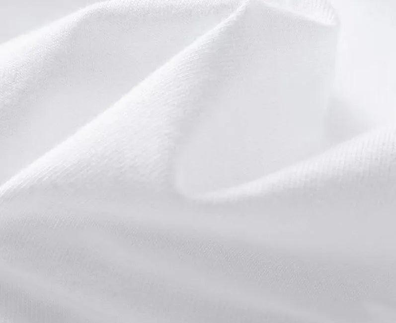 Men's pure cotton loose fit short sleeve t-shirt with printing design in white and black colours