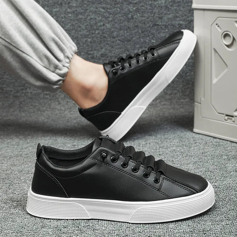 Men's black and white sports leisure mesh shoes with synthetic leather upper and PVC sole