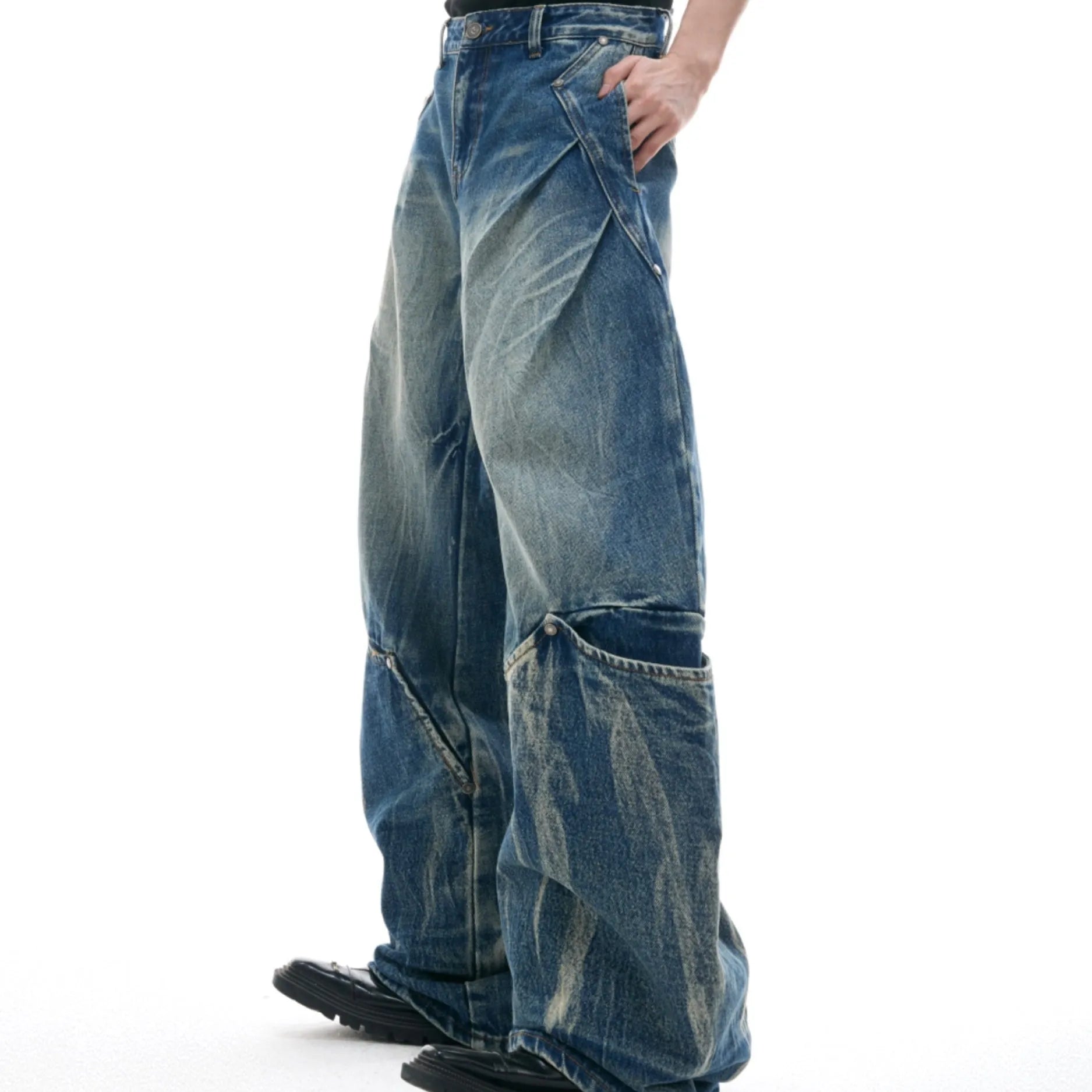 Men's retro washed burst pattern curved knife jeans in verdant blue with loose fit