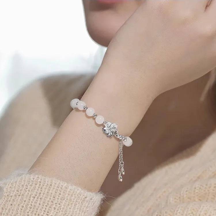 New Chinese style floral resin bracelet with camellia, lotus, and peach blossom beads for men and women.