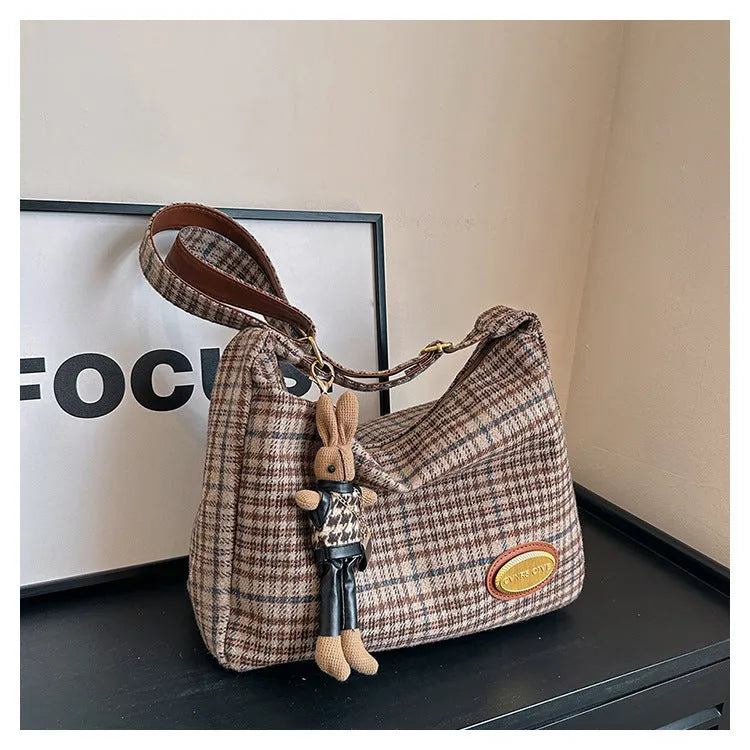 Women's large capacity woolen shoulder bag in horizontal square shape with crossbody strap
