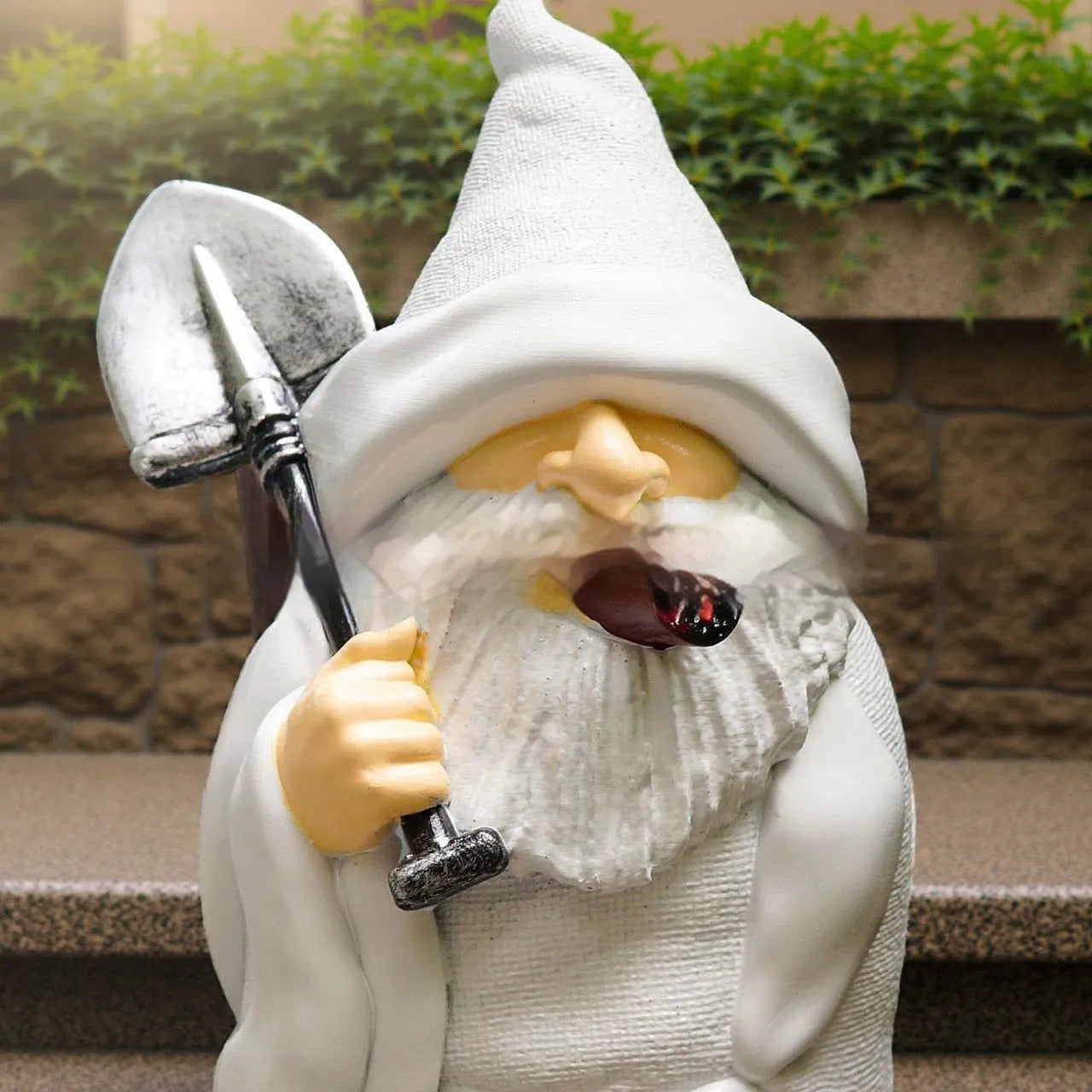 Christmas garden smoking shovel dwarf resin ornament for festive outdoor decoration
