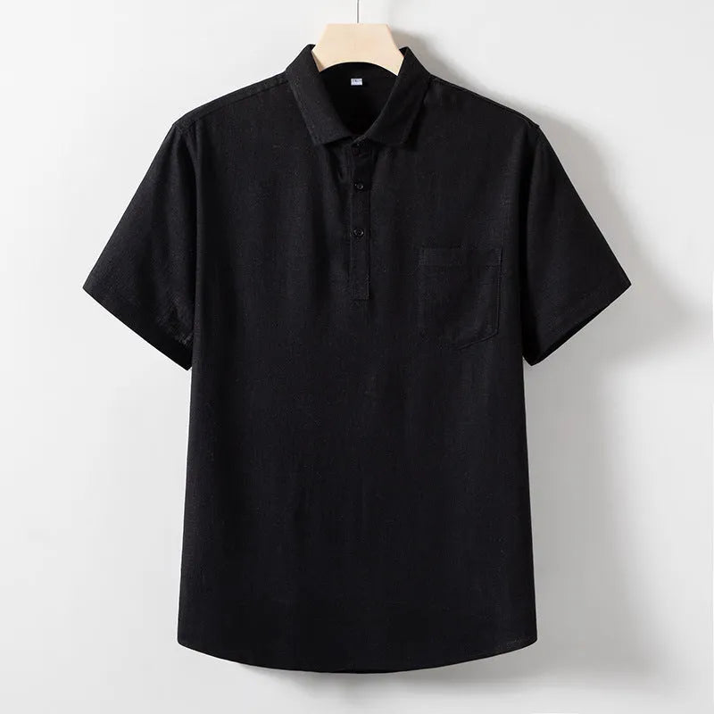 Man wearing a solid colour linen-look T-shirt with short sleeves and a loose fit.