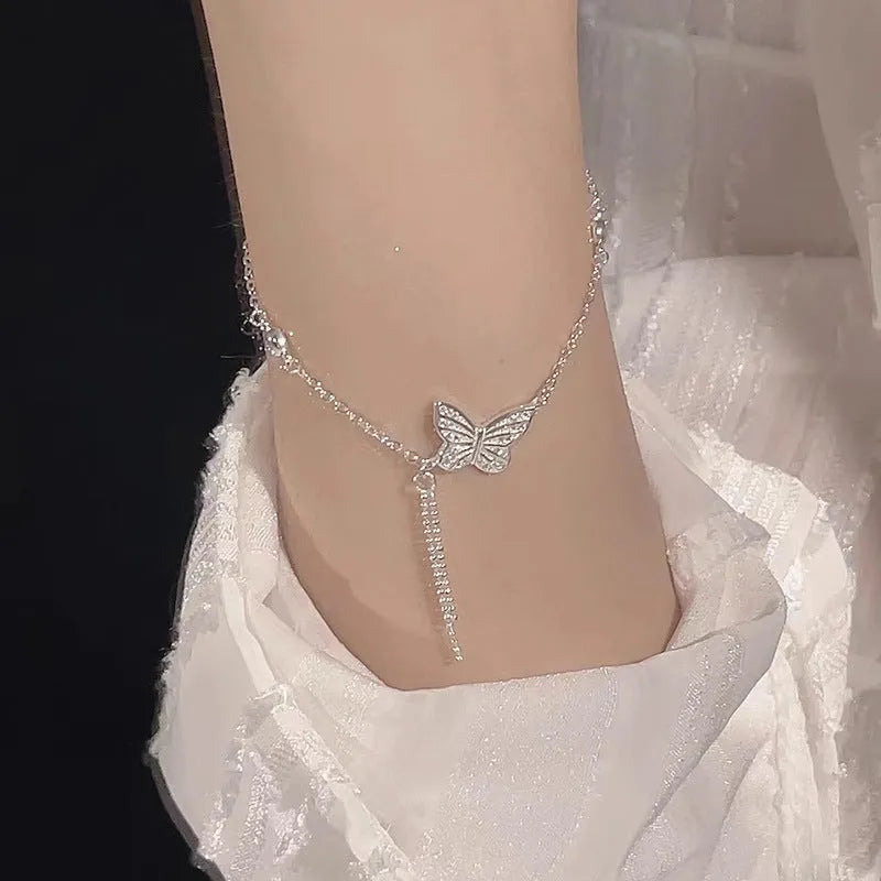 Fashion sweet butterfly bracelet for women, copper plated white gold with electroplated finish