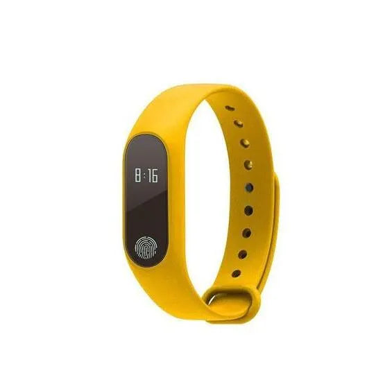 A motion intelligent smart ring on a finger, showing heart rate and step tracking on a smartphone screen.