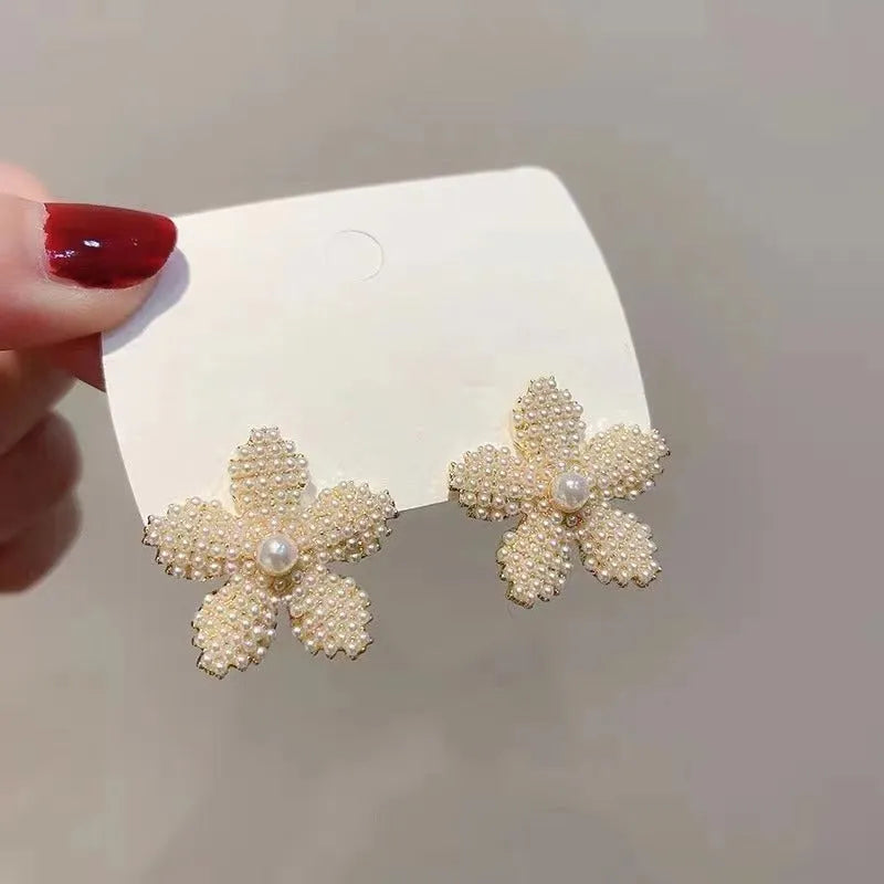 Women's Korean style fruit earrings in alloy with electroplated gold, pearl flower, silver and starfish pearl colours