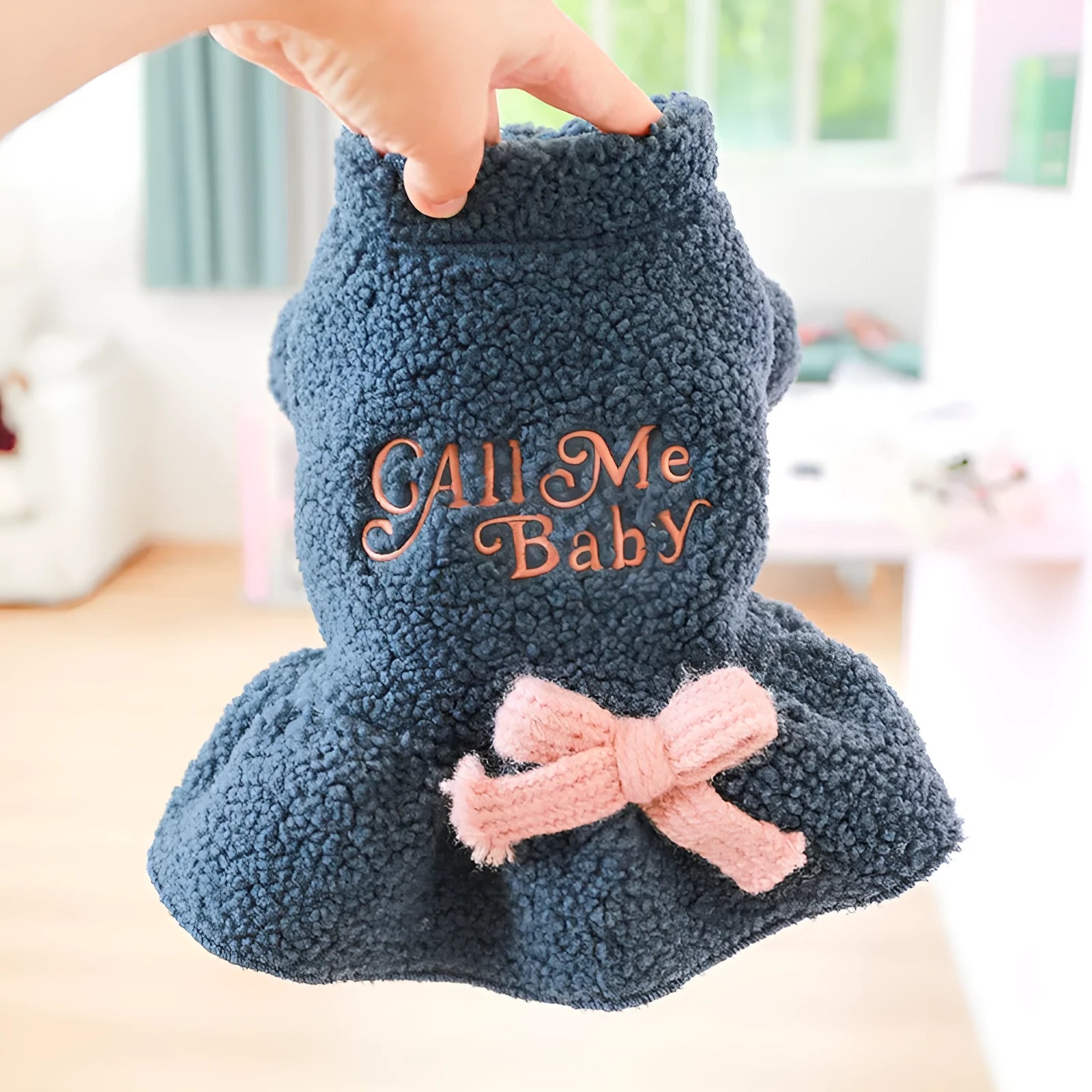 Polyester Berber fleece pet skirt for dogs in pink or dark blue, available in five sizes