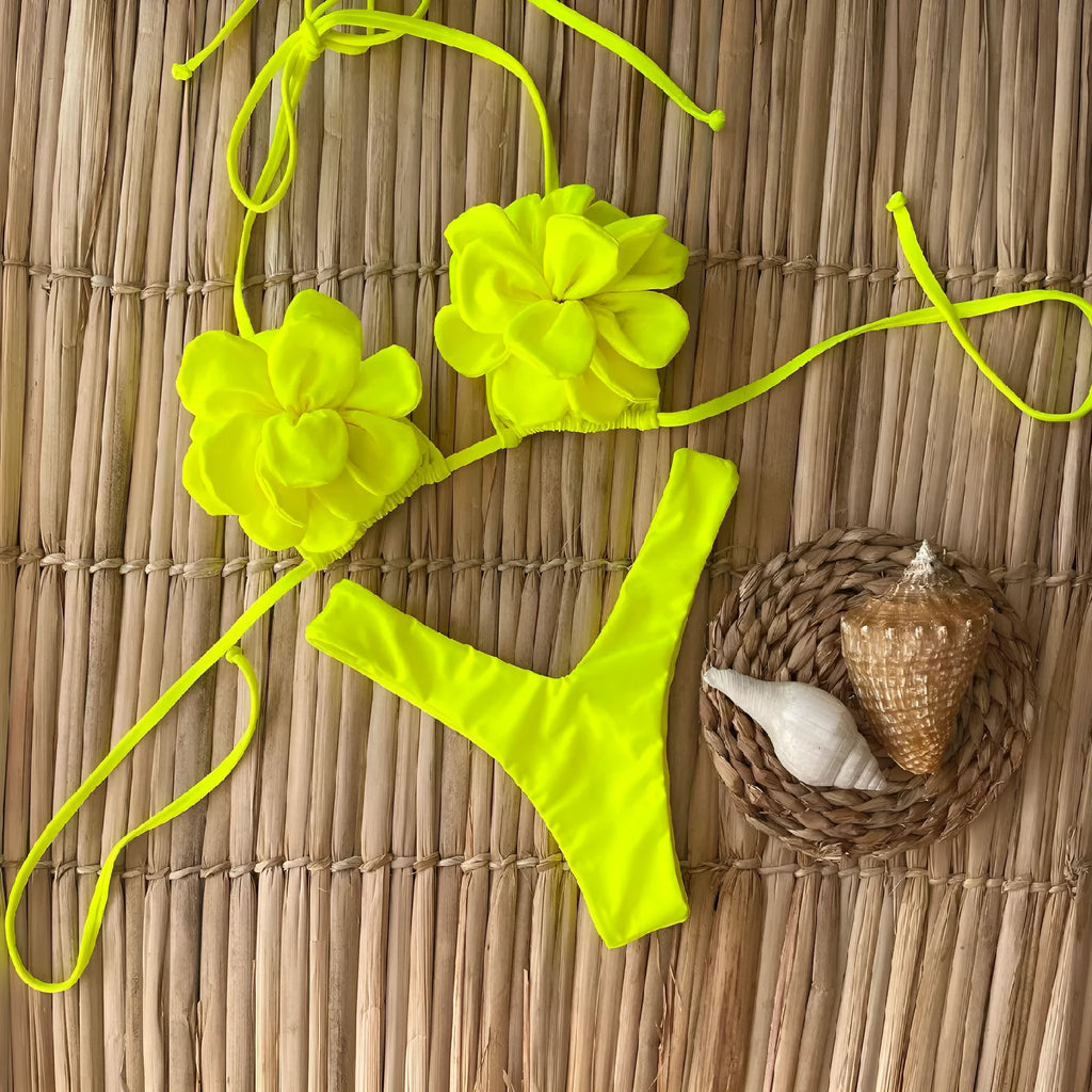 Low waist bikini swimsuit with 3D flower pattern in solid colour BA24448G1.