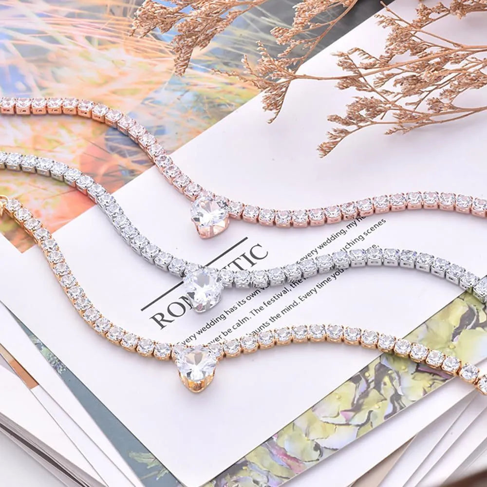 Gold rhinestone heart shaped pet collar for dogs and cats with adjustable chain